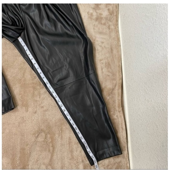 BLANKNYC Vegan Leather High Waist Off the Record Pant NWOT - Picture 9 of 13